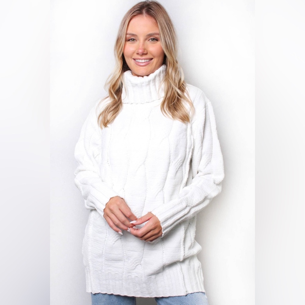 S43-Chunky Turtleneck Sweater-White